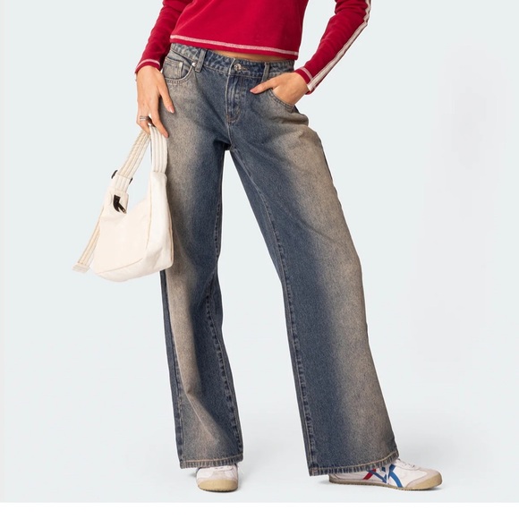 Edikted Raelynn Washed Low Rise Baggy Jeans - Picture 2 of 6